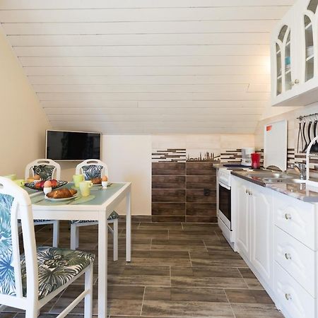 Holiday House שיופוק מראה חיצוני תמונה